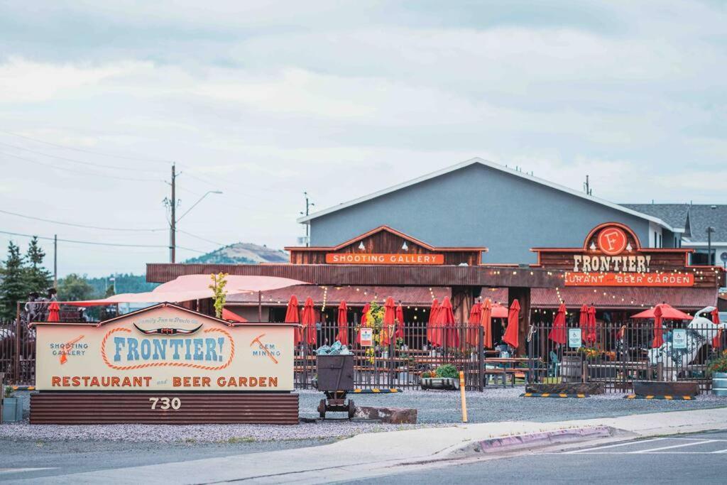 Walk To Gc Train Depot And Route 66, King Beds, Game Room, Bbq, Firepit Williams Exteriör bild
