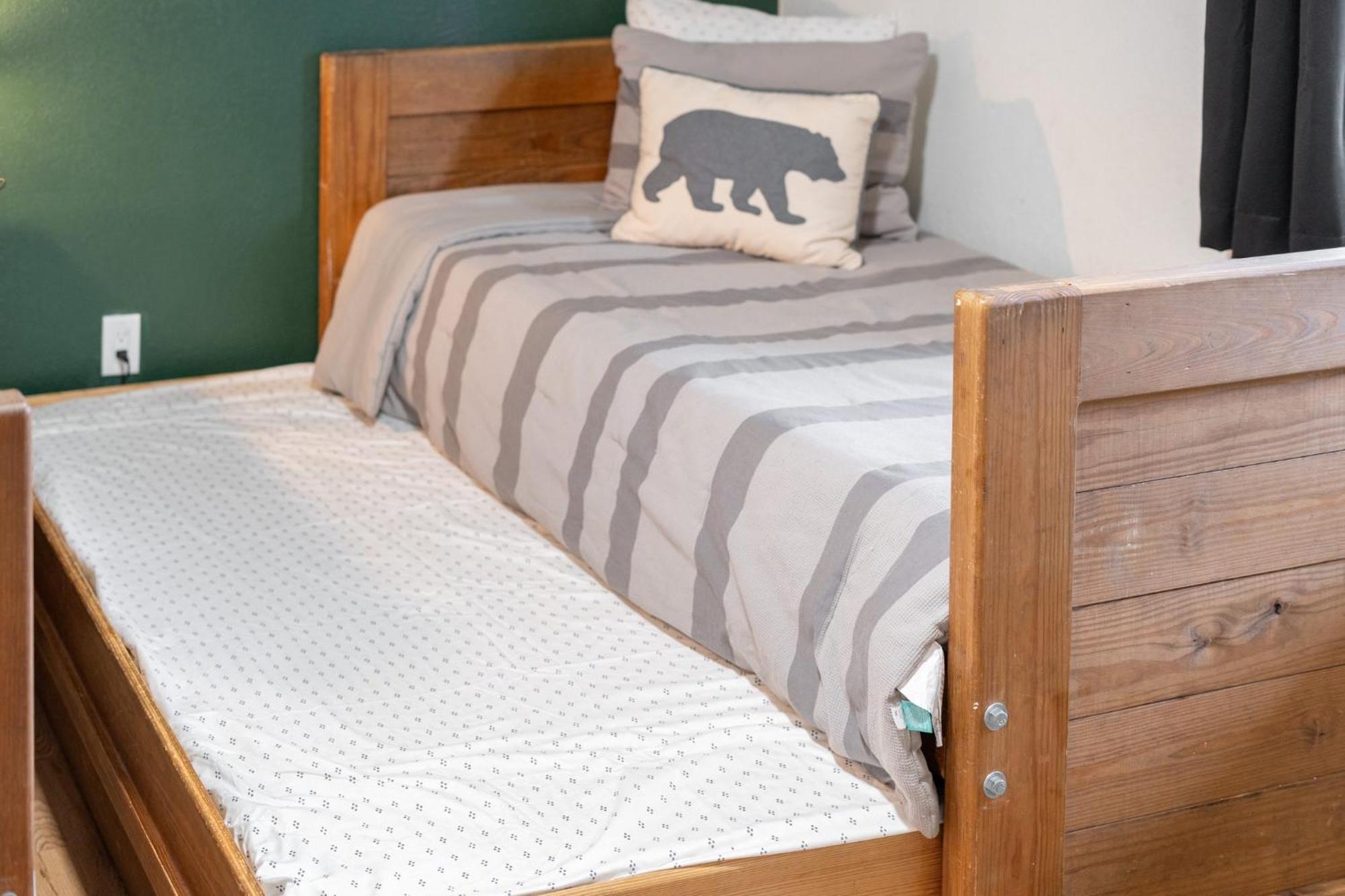 Walk To Gc Train Depot And Route 66, King Beds, Game Room, Bbq, Firepit Williams Exteriör bild